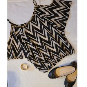 CHARLOTTE RUSSE Cold Shoulder Top